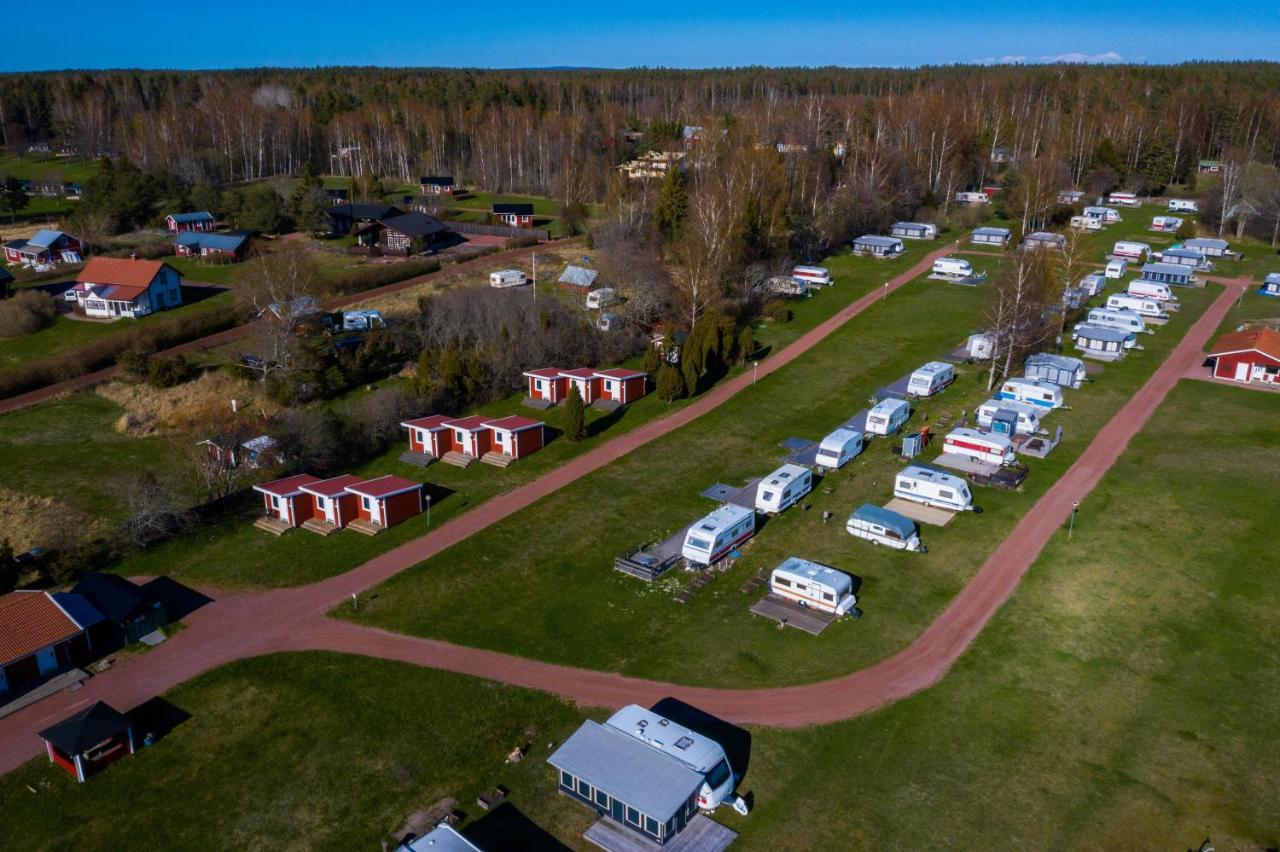 Karingsund Resort Camping Eckero Exterior foto